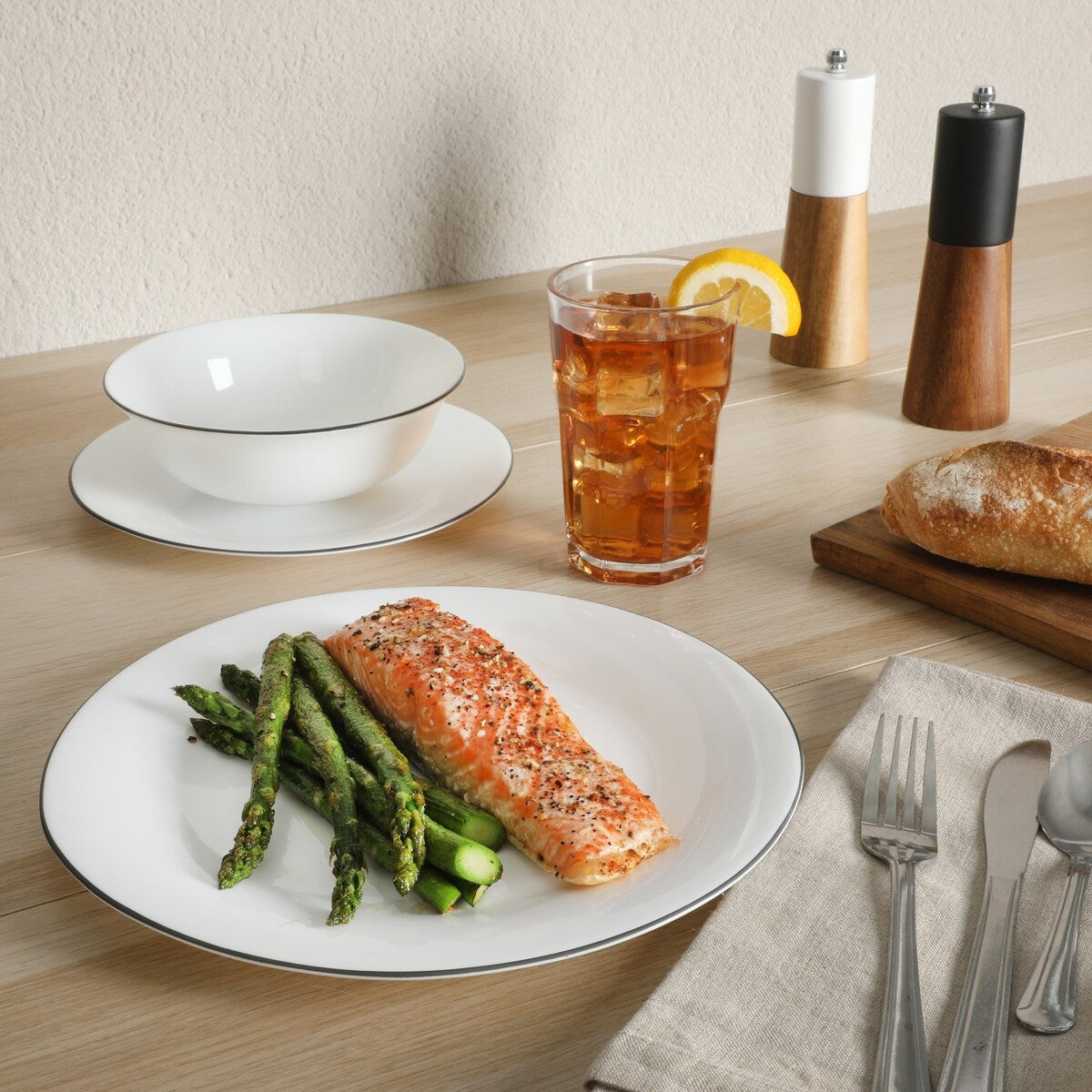 Ensemble de cuisine Gibson Home 74 pièces : ustensiles de cuisine, vaisselle, couverts, ustensiles et gadgets, rangement et verrerie