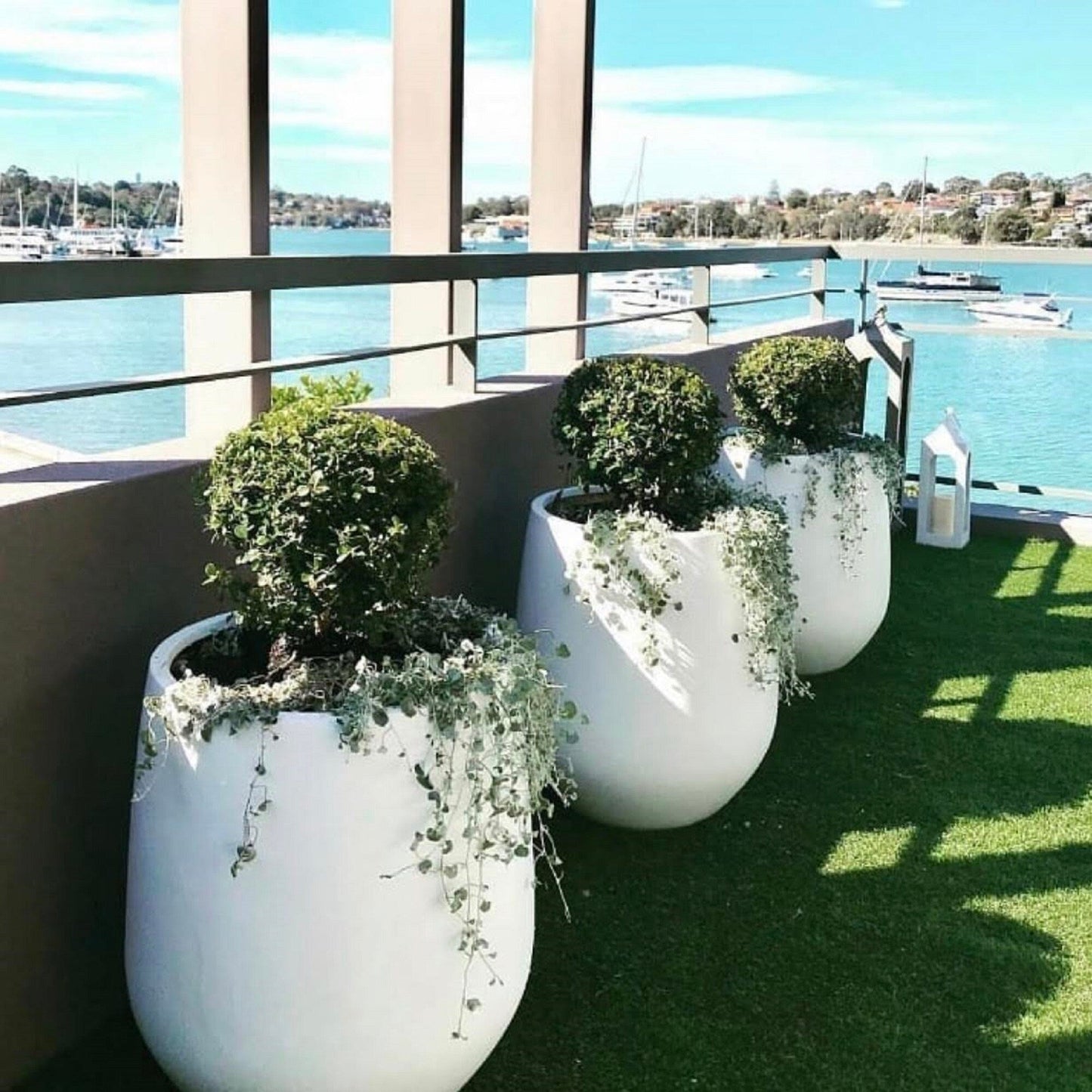 DreamPatio La Mirada 1-piece Fiberstone Tapered Planter for Indoor/Outdoor