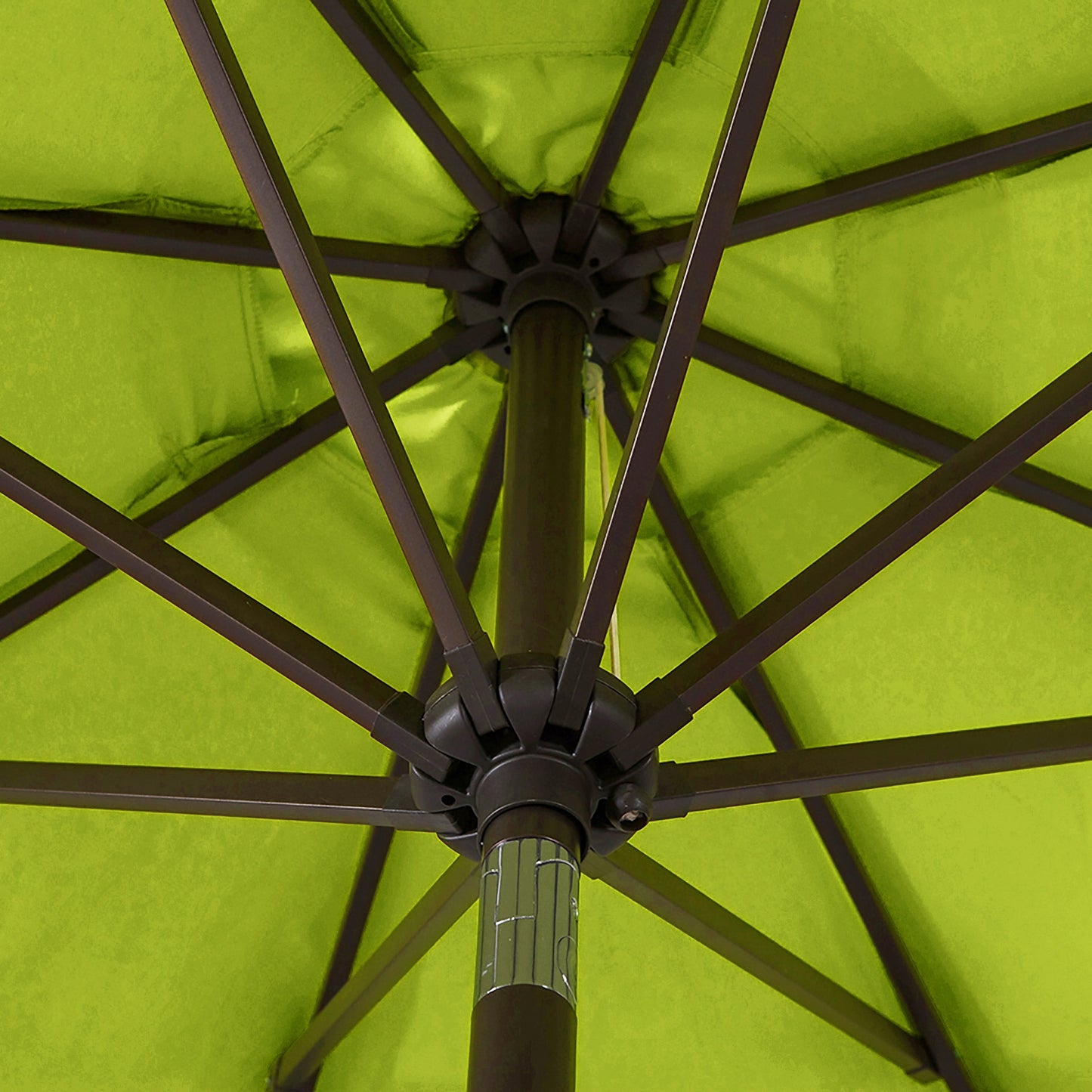 Parasol de patio Lopes de 9 pieds avec base en finition bronze et support de poids inclus