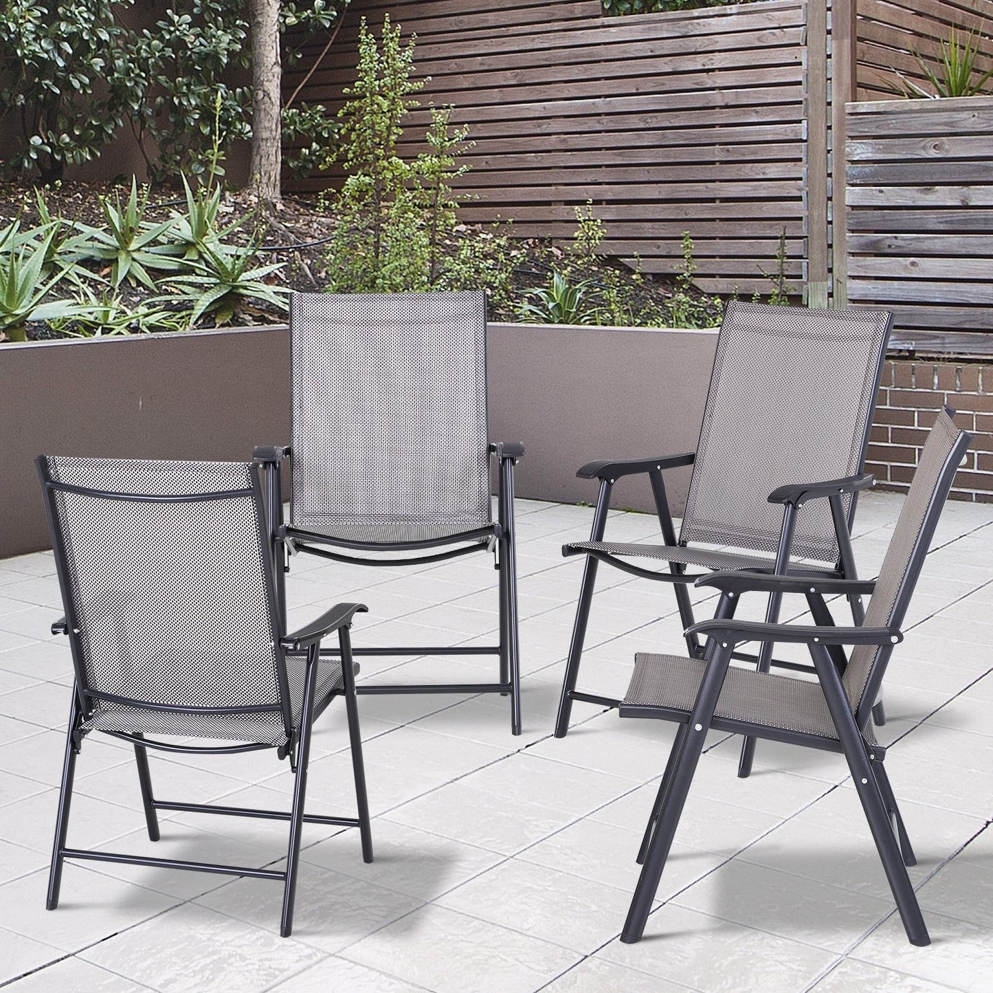 Ensemble de 4 chaises de patio pliantes Outsunny au design simple et chic, confortables pour la terrasse, le jardin, la cour et les voyages