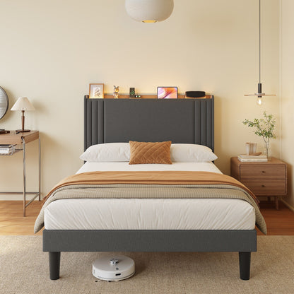 Lit Queen/Full rembourré à canaux verticaux avec tête de lit à oreilles
