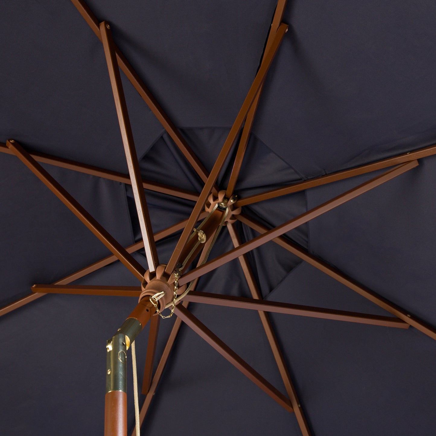 Parasol d'extérieur en bois SAFAVIEH Zlatana de 2,7 m