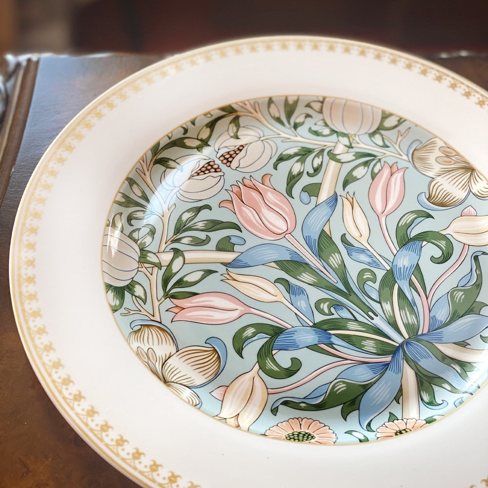 Service de table en porcelaine fine Morris Garden de STP Goods, 24 pièces pour 6 personnes